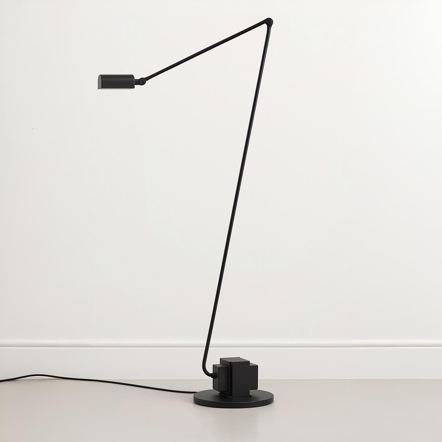 Luminária de Mesa Moderna Minimalista LED Articulada Metal Gary - ABAZZUR™